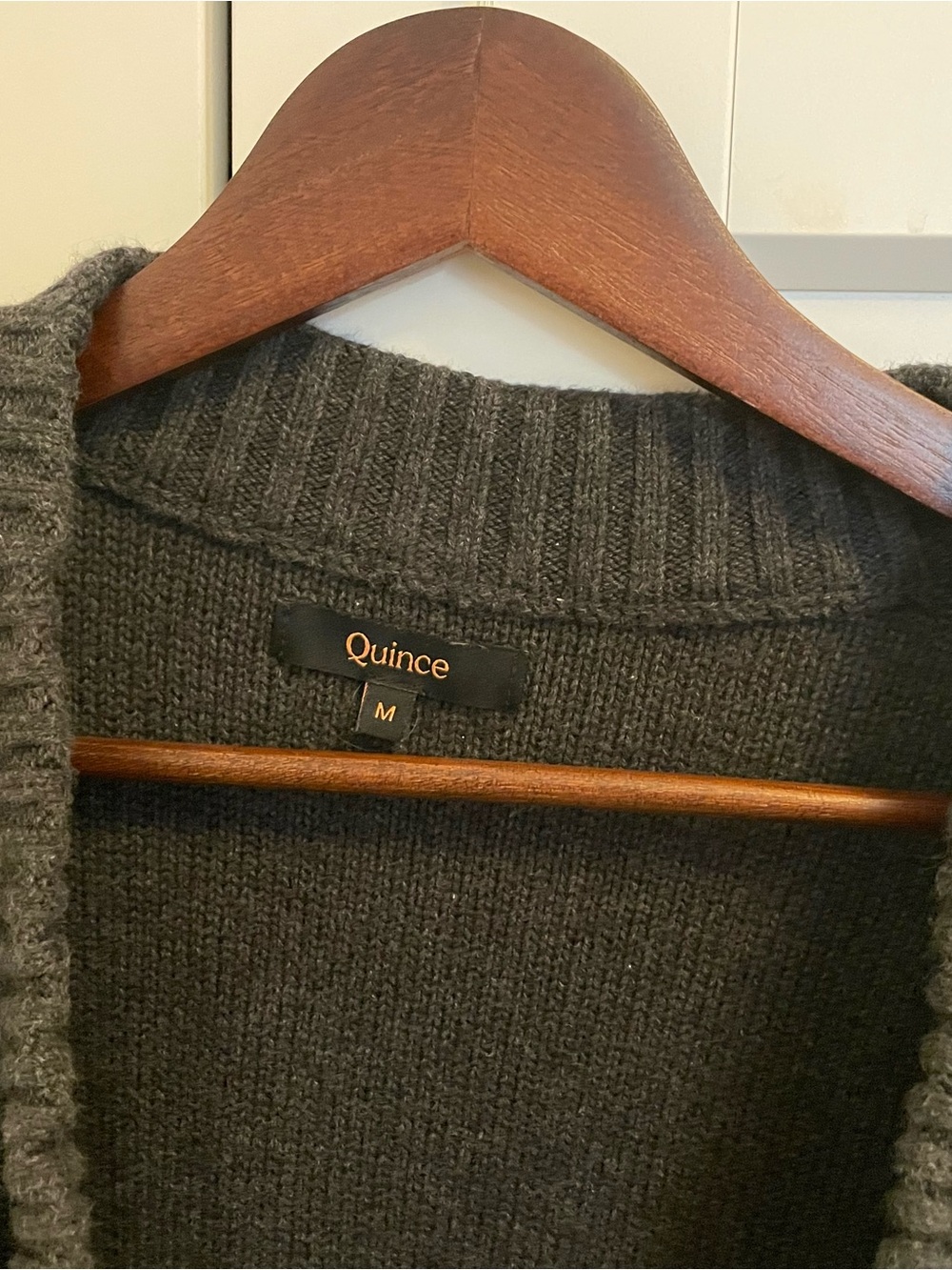 Quince Charcoal Organic Cotton Cropped Cardigan - Picture 3 of 3